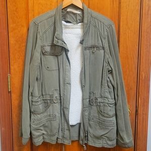 Army green jacket with removable fleece inner lining.